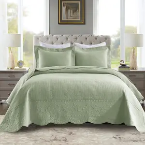 3-Pcs Durable Scalloped Edge Sage Green Quilted Bedspread, Embossed Flower Border Pattern Bedding Set, Easy Care All Season Quilt with Pillow Shams