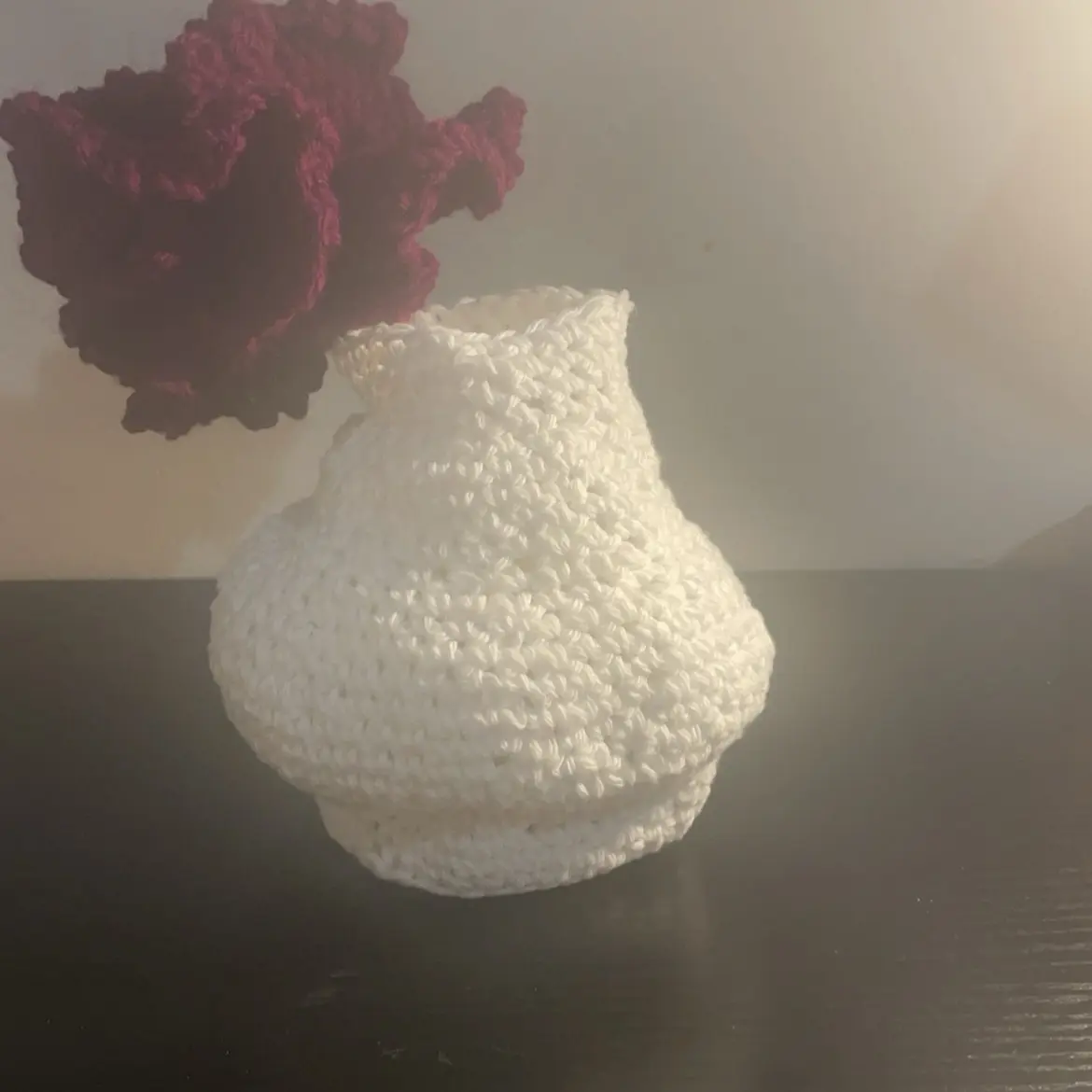 Crochet flower vase