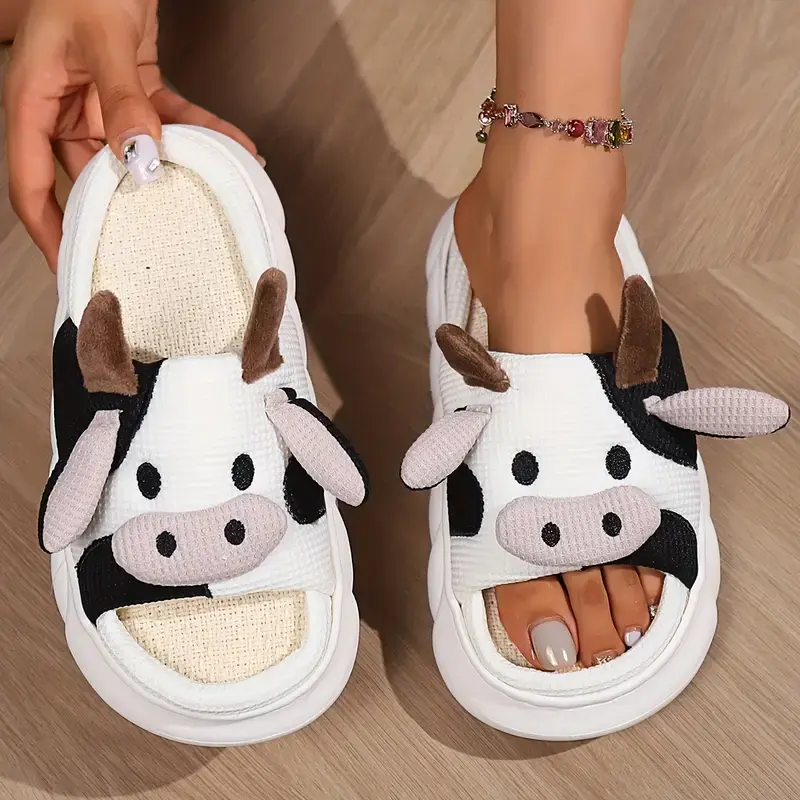 Women's Cow Print Fabric Slippers - All-Season Slip-On Footwear with Linen Insole, Cartoon Pattern, EVA Sole, Flat Shoe Slide Design, Animal Design Women's Fashion Slippers