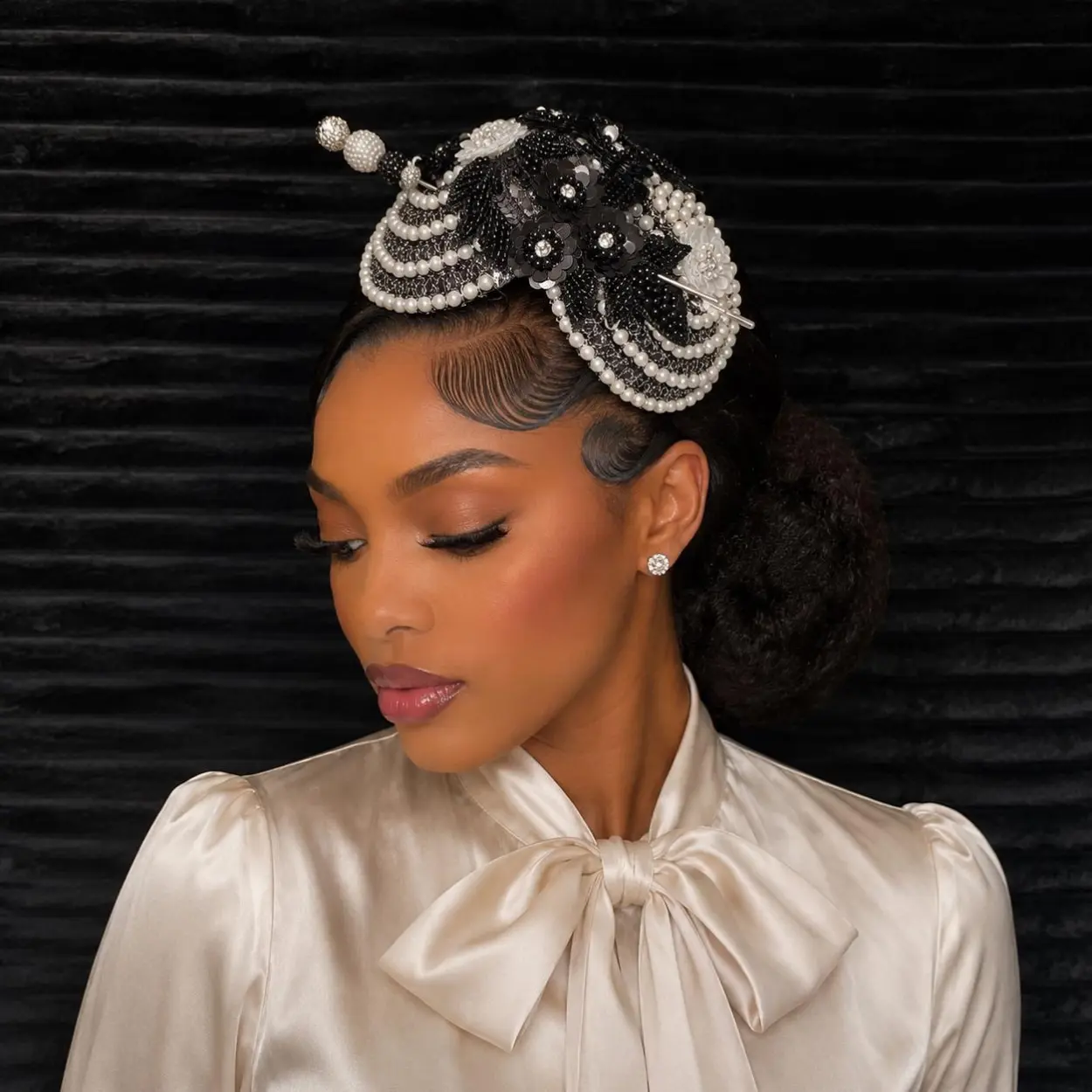 Elegant Black & White Pearl Fascinator Hat – Luxury Church, Derby  Special Occasion Headpiece