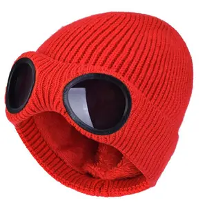 Knitted Beanie with Goggles – Warm and Cozy Winter Hat for Men and Women – Fleece-Lined Ear Protection, Stylish and Functional – Perfect for Skiing, Outdoor Activities, and Cold Weather bug  beanie