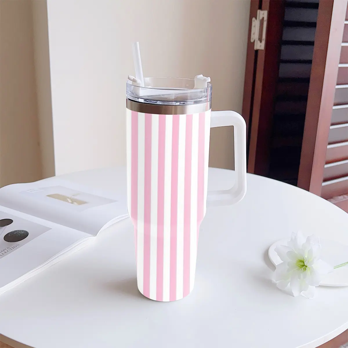 40oz thermos, Pink and White Striped Pattern, lid & straw, double-wall stainless steel vacuum cup for hot & cold drinks, gift for sports lovers family classmates, basketball football cycling all seasons