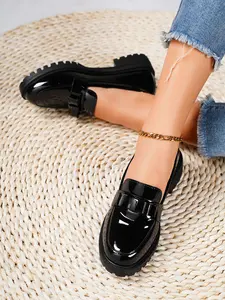 Women's Fashion British Style Thick Sole Casual Loafers, High-End Matte Leather with Metal Buckle Decor, Slip-On Comfortable Daily Wear Shoes, Pu Leather Loafers