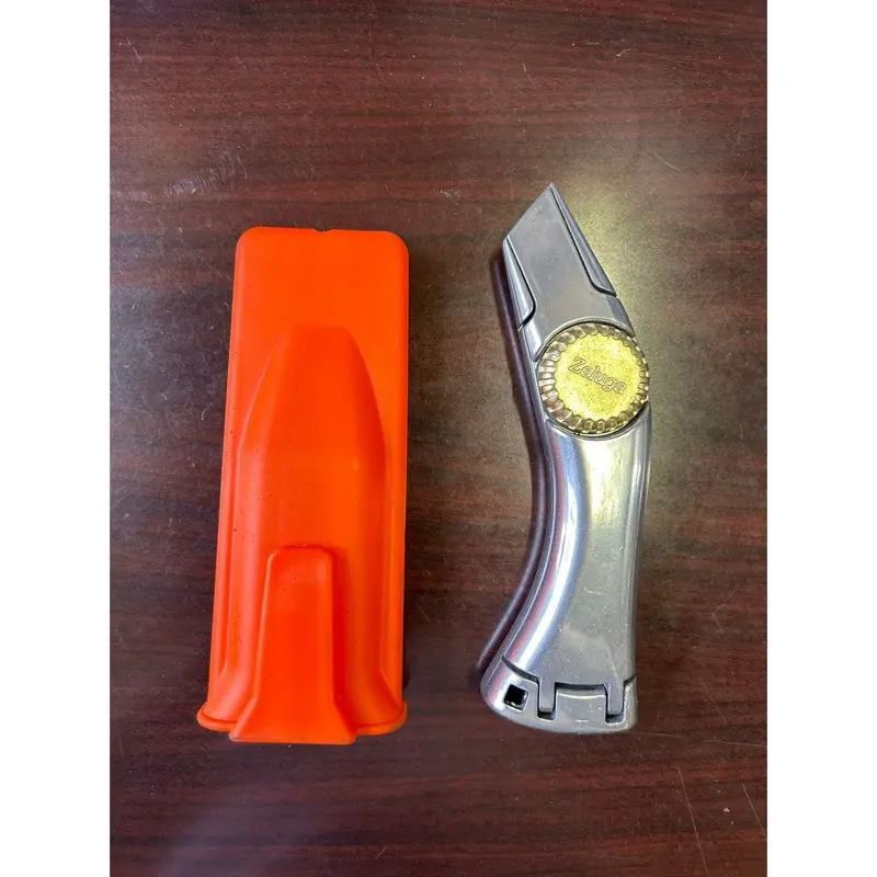 Fixed Roofing knife with magnet