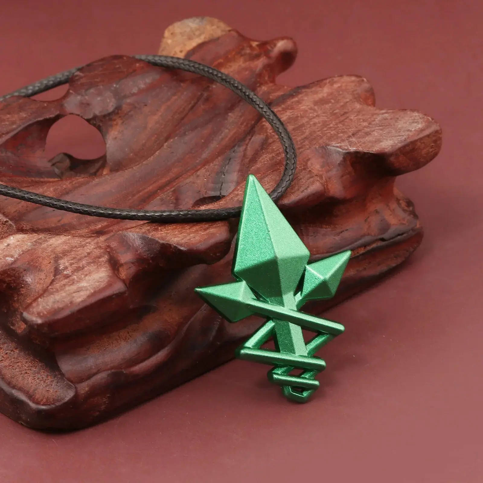 Manga Mushoku Tensei Peripheral Necklace Lokeshi Alice's One Night Peripheral Necklace Green Metal Pendant