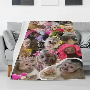 Funny Monkey Face Blanket, Soft Flannel Throw for Home Decor & Camping, Unique Gift for Animal Lovers, Warm & Durable Design Christmas gift