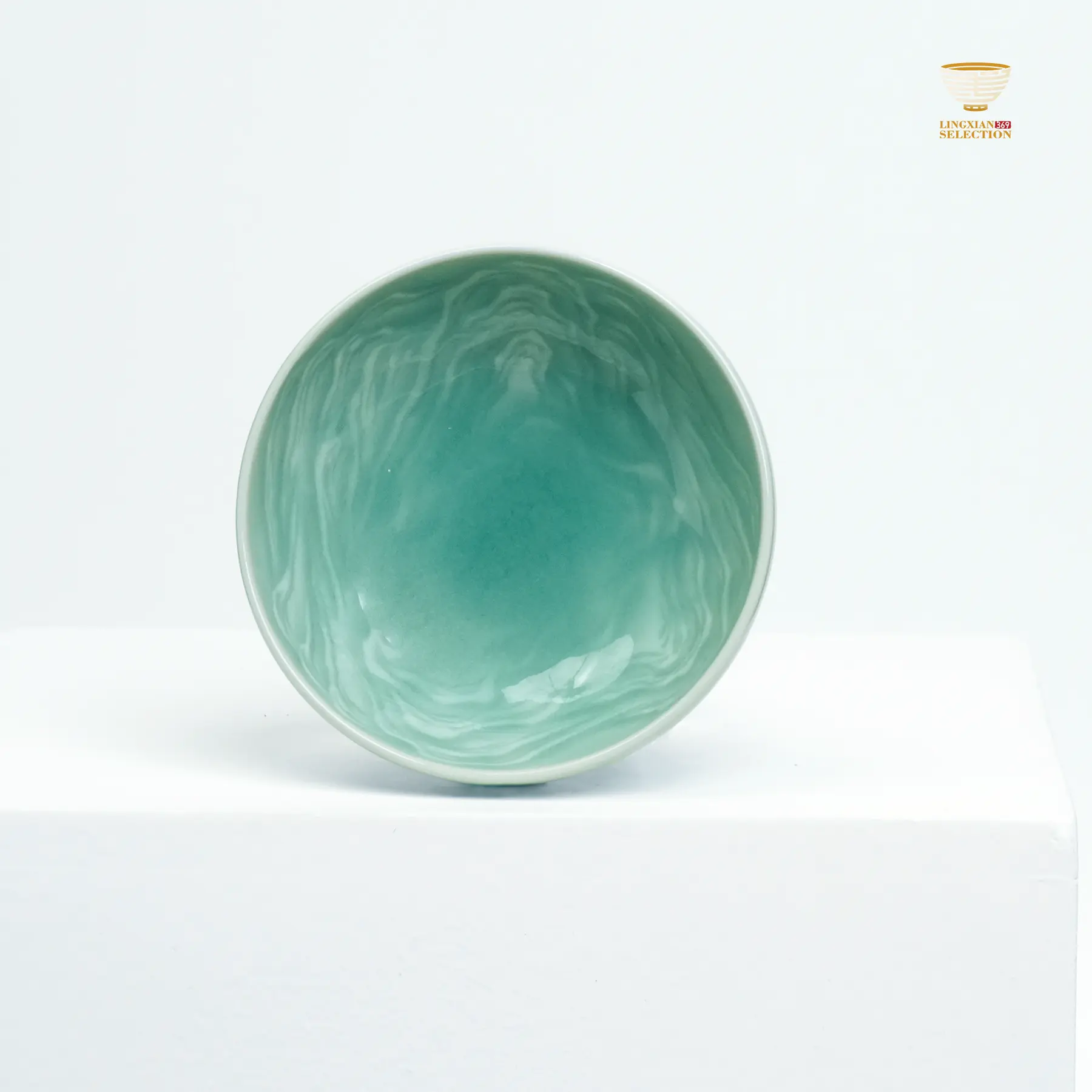 【Longquan Celadon by Liao Xinliang · layers of mountains and rivers Serise Tea Cup  ｜A Masterpiece of Craftsmanship & Tea Aesthetic Collection】