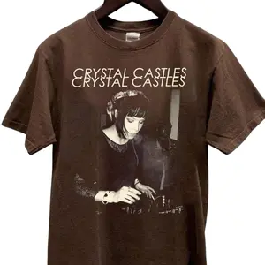 Crystal Pop Music Gift Tshirt Crystal Album Graphic Castles 2024 Unisex Shirt