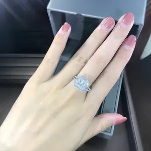 Gorgeous Square Shape Women Ring Full Bling Iced Out Micro Pave Crystal Zircon Dazzling Bridal Ring Wedding Engage Ring