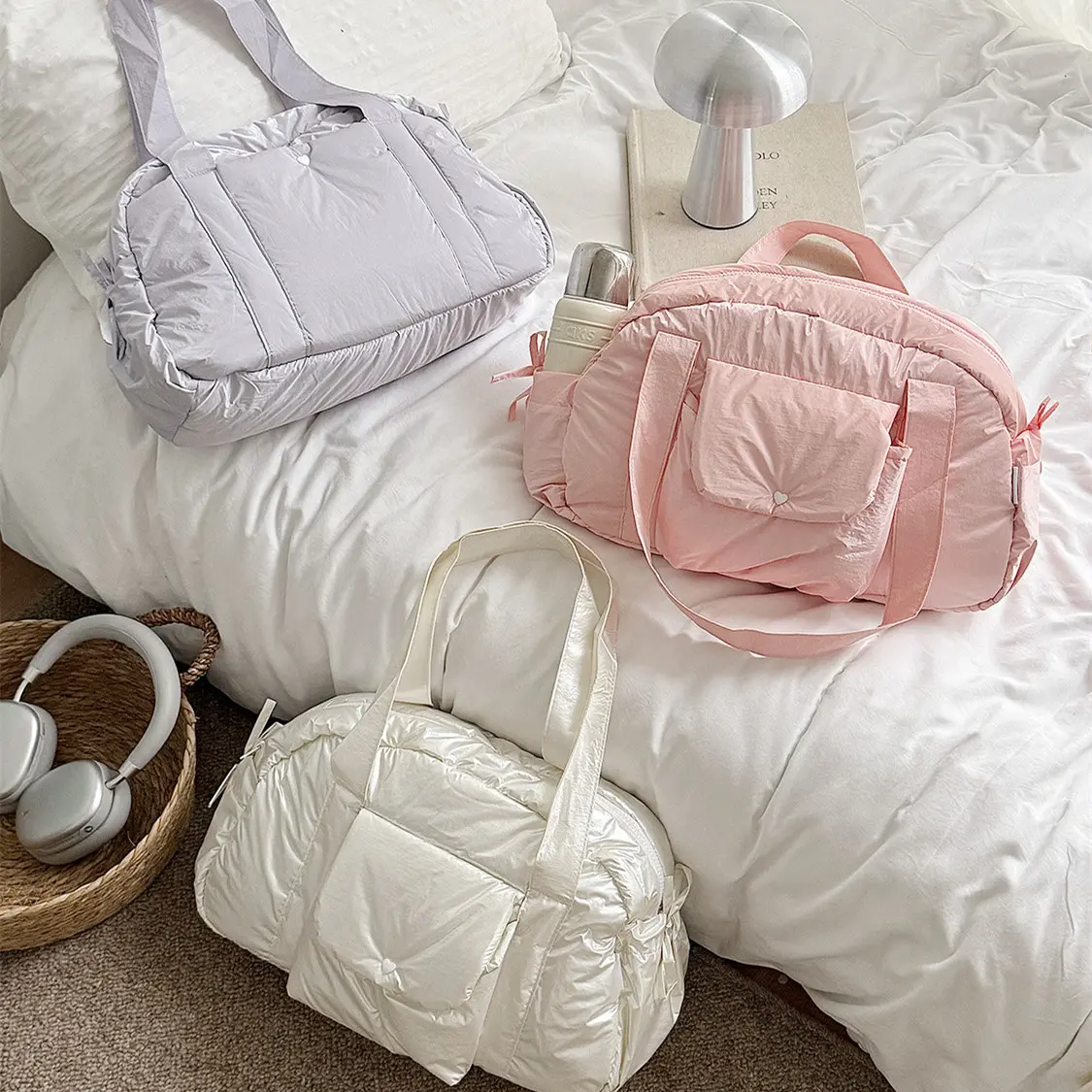 Rayon Puffy Cloud Duffle Bag - Large Capacity, Lightweight Travel Tote with Handle, Casual Laptop Shoulder Weekender Handbag for Gym & Daily Use
