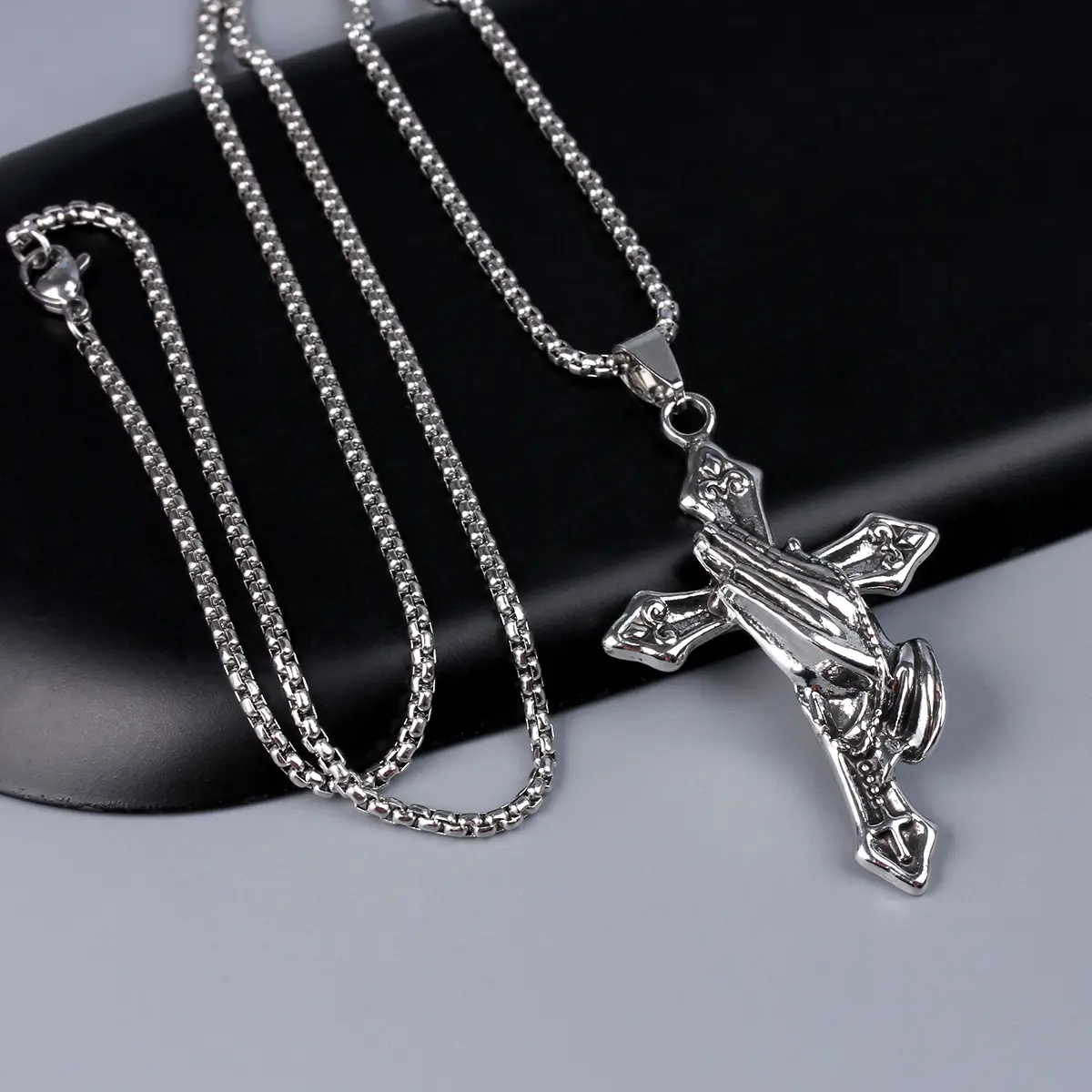1Pc Stainless Steel Praying Hand Necklace With Cross Charm, Stylish Daily Jewelry Accessory For Faithful Individuals