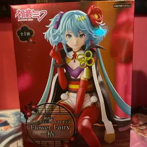 Anime figure hatsune miku flower figure