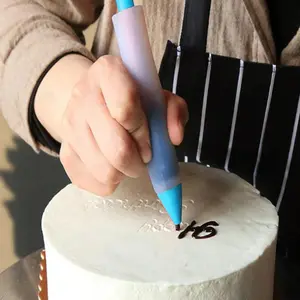 1 Piece Cake Decorating Pen, Cake Decorating Tool, Chocolate Doodle Pen With 4 Nozzles, Kitchen Accessories, Household Baking Tool For Kitchen, Pastry Decorating Tools