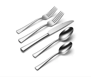 Oneida Noble 72-pc. Flatware Set