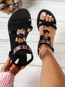Bohemian Flat Sandals for Women, Round-Toe Beaded Floral Beach Shoes, Stylish Summer Footwear, Casual Flat Sandals, Comfortable and Trendy Design