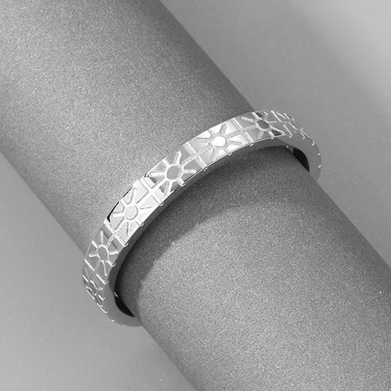 Kinitial Personalized Stainless Steel Engraved Christmas Snowflakes Silicone Wedding Ring For Women Couple Jewelry Gift