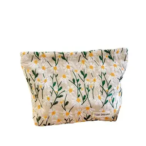 Daisy Pattern Makeup Bag, Large Capacity Cosmetic Storage Bag, Zipper Makeup Organizer Pouch, Versatile Storage Bag for Travel, Office, Home