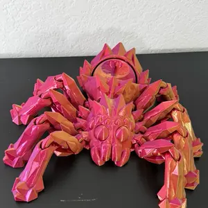 Articulated 3D Printed Spider – Poseable Crystal Style Desk Toy & Fidget