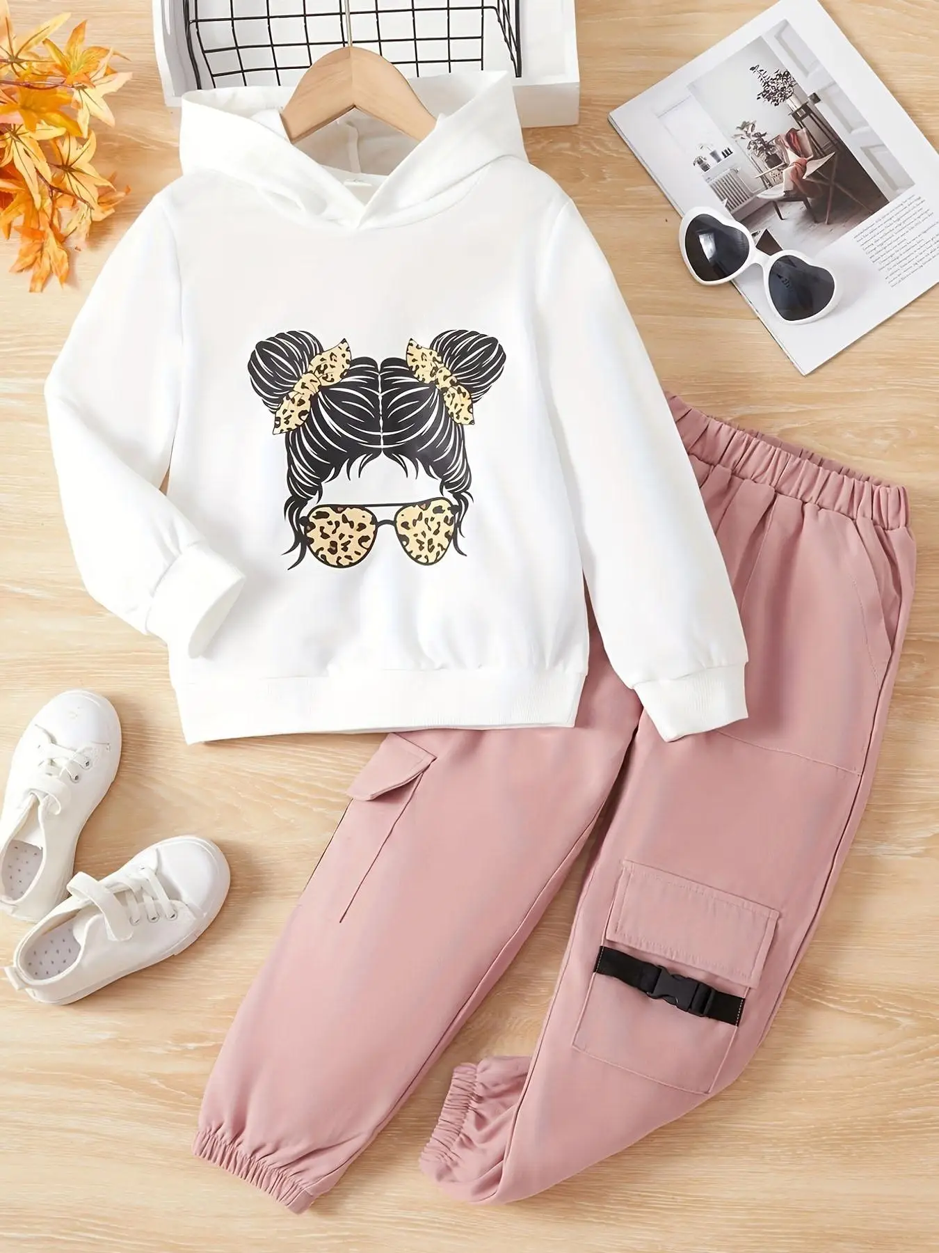 Two-Piece Set Girl's Cartoon Print Thermal Lined Sweatshirt & Elastic Waist Cargo Pants Set, Casual Fashion Drop Shoulder Long Sleeve Pullover & Pocke