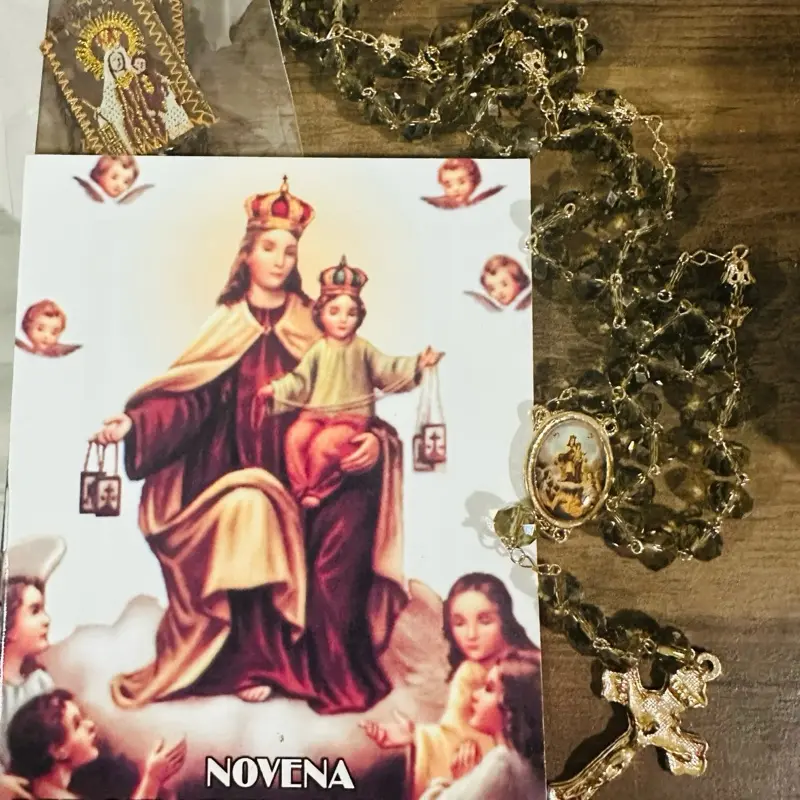 Virgen del Carmen Novena y Rosario y Escapulario Paquete Religious
