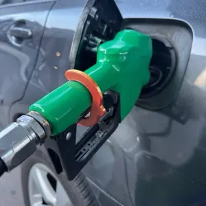 Gas Clip Save Time at the Pump with Hands-Free in NYC Green Nozzle Clamp