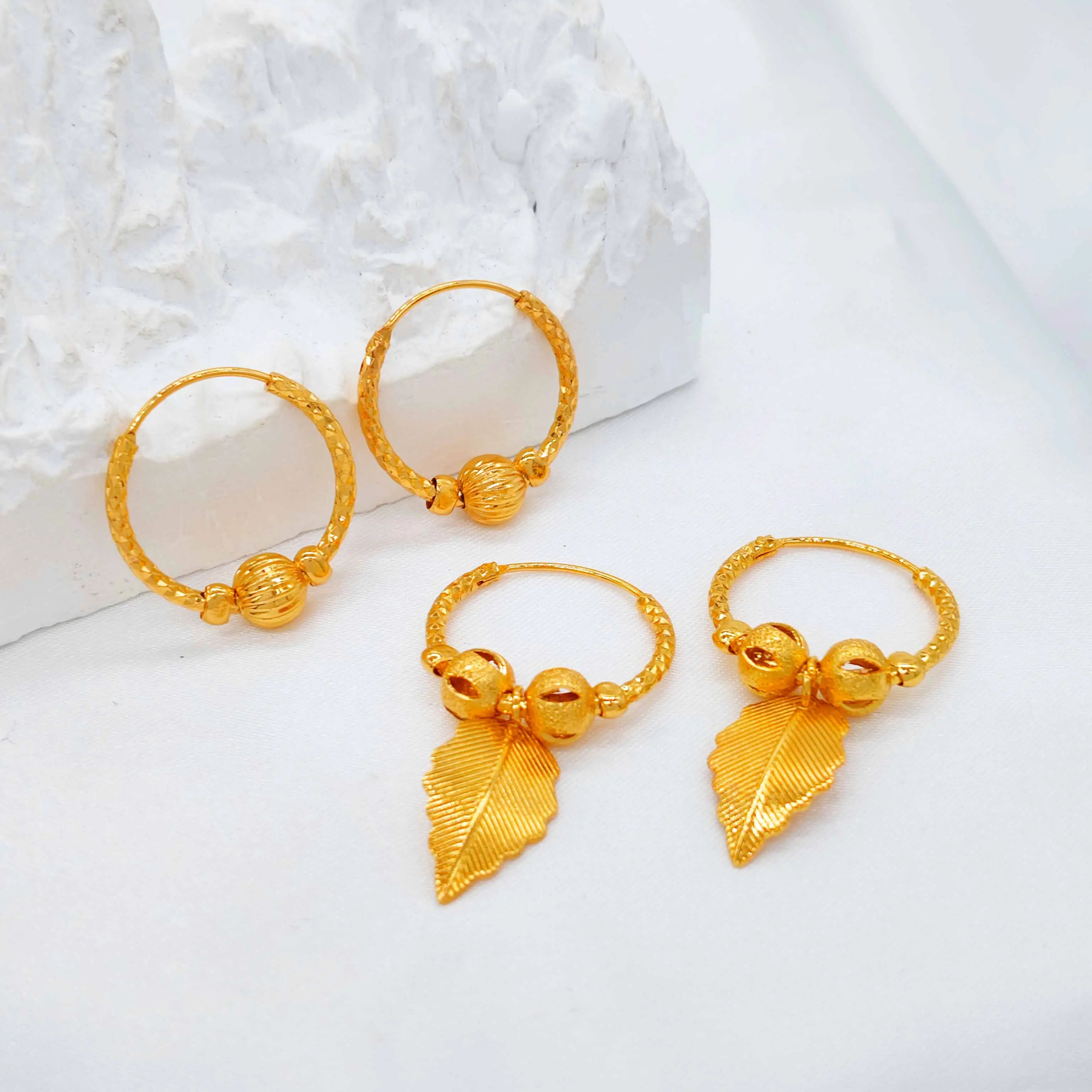 Two pairs of vintage charm earrings,24K gold-plated, Ethnic Simple Style Copper Jewelry, Creative Daily Casual gifts girlfriend earrings for women Retro Round Fashion Earrings