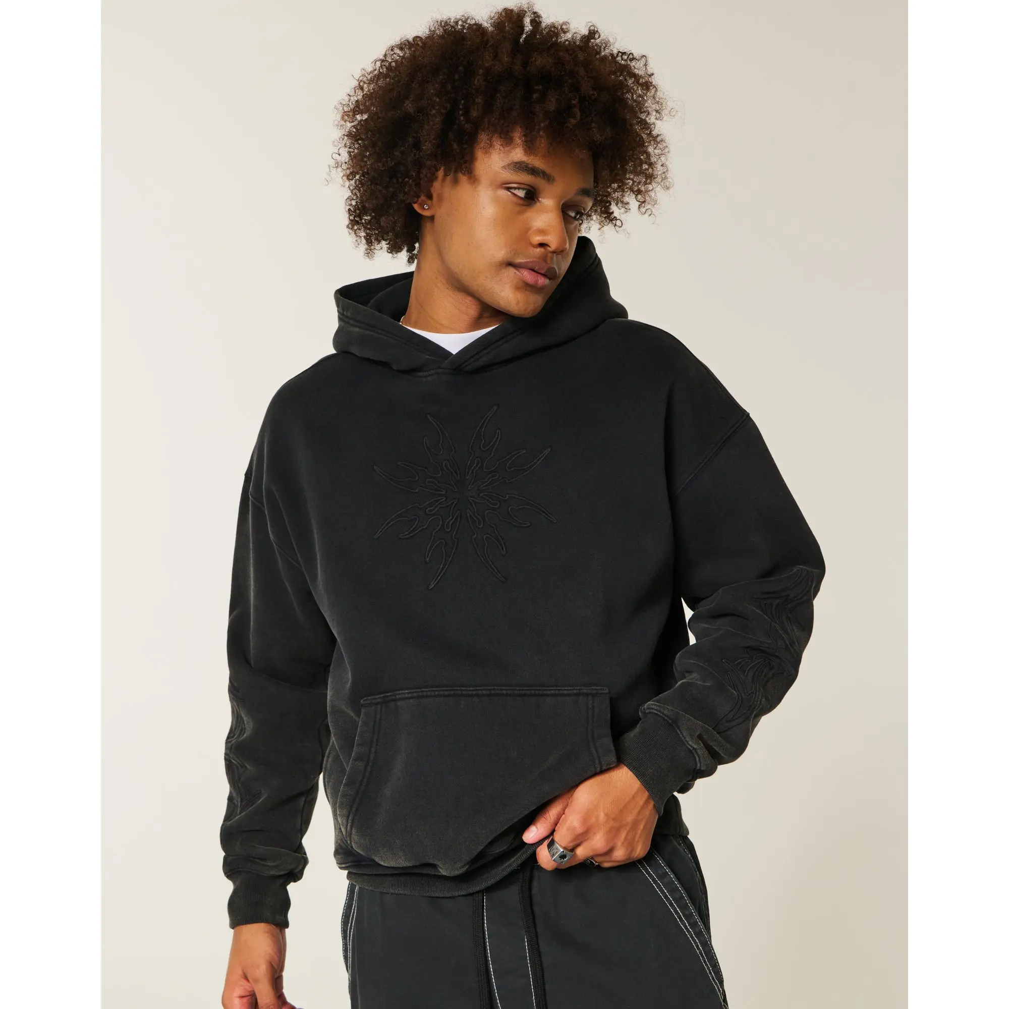 Hollister Feel Good Boxy Graphic Hoodie