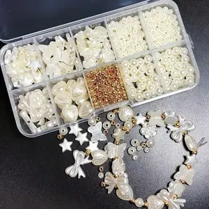 A Box Of 800pcs White Bow Heart Shaped Resin Loose Bead Set, Elegant Craft Supplies For DIY Jewelry Making, Bracelets, Necklaces, Earrings, Mobile Phone Chains