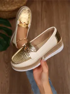 Women's Plus Size New Season Round-Toe Metal Buckle Wedge Heel Crocodile Pattern Slip-On Shoes Footwear for Outdoor Wear, Fashionable, Simple, Comfortable for Daily Commuting and Casual Wear, Wedge Heel Thick-Soled Shoes