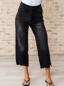 Judy Blue High Rise Button Fly Wide Leg Black Crop Jeans 88829 Stretchy Cotton Comfort Denim Womenswear Bottom, Size down 1
