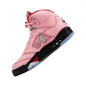 Fashionable Pastel Pink Mid-Top Streetwear Sneakers Breathable Non-Slip Shoes for Basketball and Casual Outings