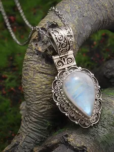 Moonstone Teardrop Pendant Necklace, Fashionable Jewelry Accessory, Fashion Accessories for Men & Women, Dangling Charms Necklace