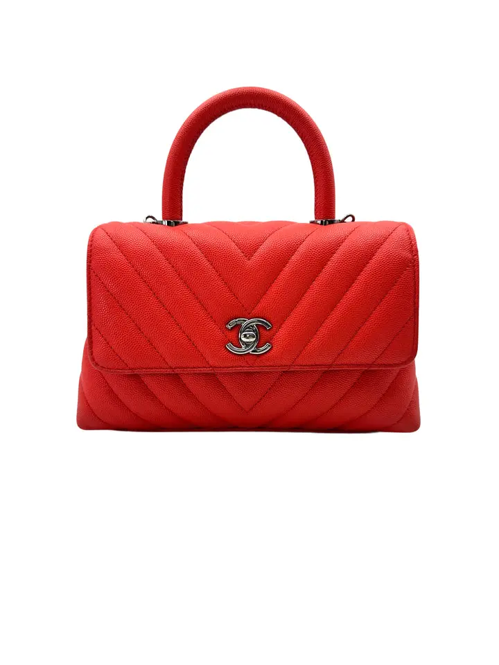 Pre-owned CHANEL leather Tote Bags CoCo Handle Red Chevron Quilted Handle Bag With Silver Buckle(28***40) IRIS203