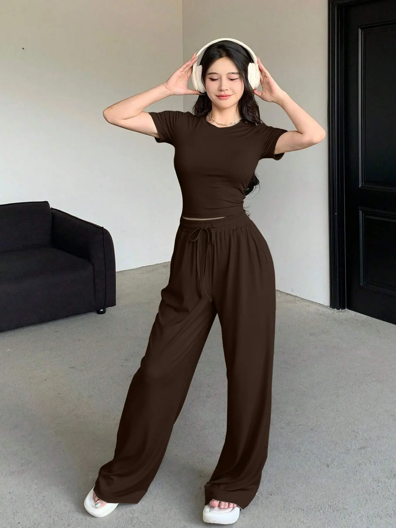 Spring Summer Women's Solid Color Casual Pajama Set, Pyjamas, Stretchy Breathable Fabric, Soft Skin-Friendly Design Ideal for Indoor and Outdoor Lounging Loungewear Nightwear