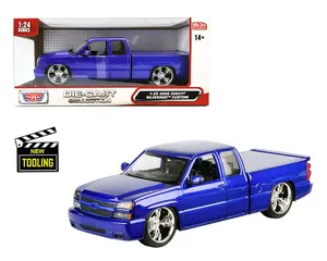 Motormax 1:25 Chevy Silverado Extended Cab 2006 Custom Metallic Blue Diecast Model Car Collectible Truck