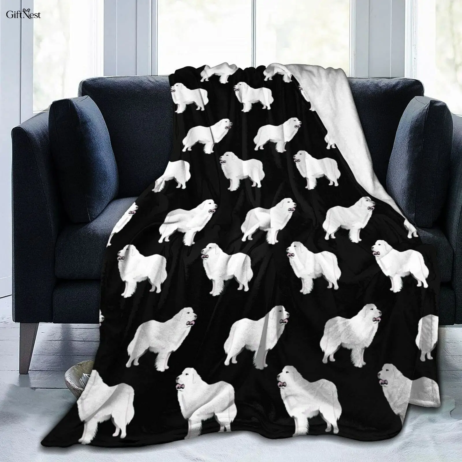 White Great Pyrenees Dog Print Flannel Throw Blanket, Soft Cozy Fleece Blanket for Bed Couch, Dog Lover Gift for Pet Owners Home Decor