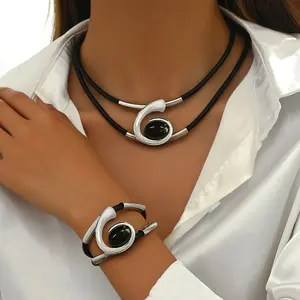 2pcs set of fashionable double-row black imitation PU braided rope through metal pipe + black resin geometric spiral creative necklace bracelet set, Women's daily party versatile jewelry set