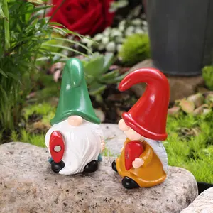 Romantic Elf Dwarf Statue Figurine, Home Living Room Bedroom Sweet Kiss Resin Decoration, Valentine's Day Wedding Garden Sculpture