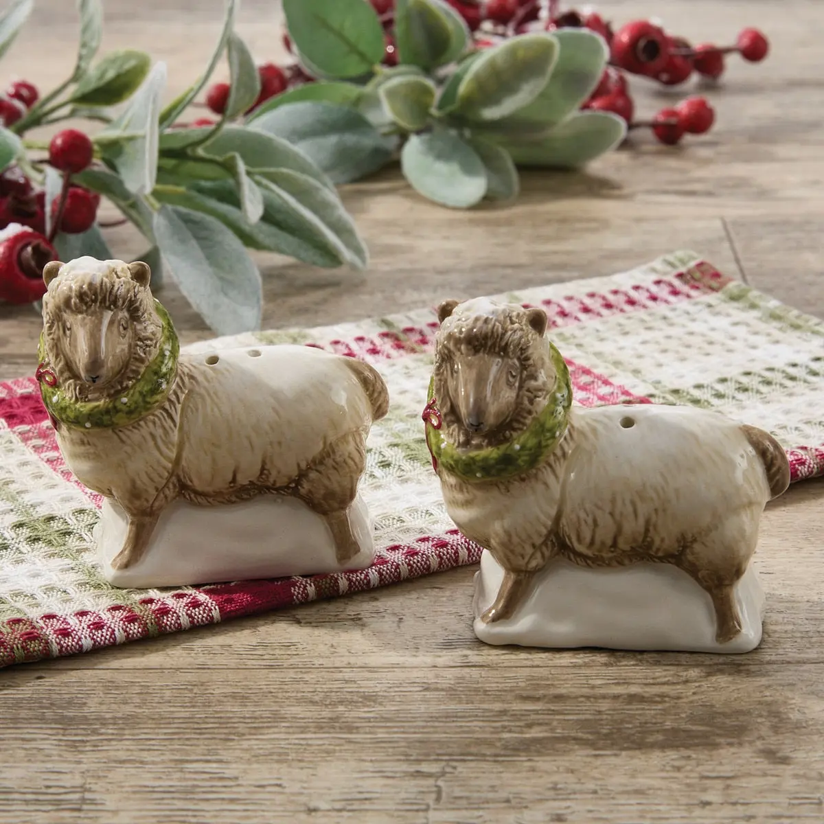 Christmas Barn Sheep Salt and Pepper Shakers Set, Farmhouse Seasoning Containers for Table Decor & Festive Decoration, Durable