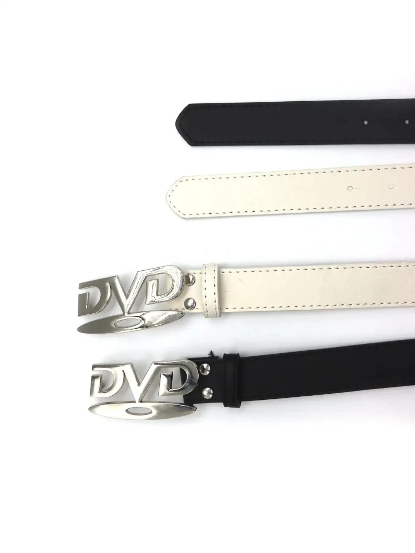 Black and white vintage like new belt size 16W Buy Womens Black And White Belt With Two Prong Buckle  main image 4