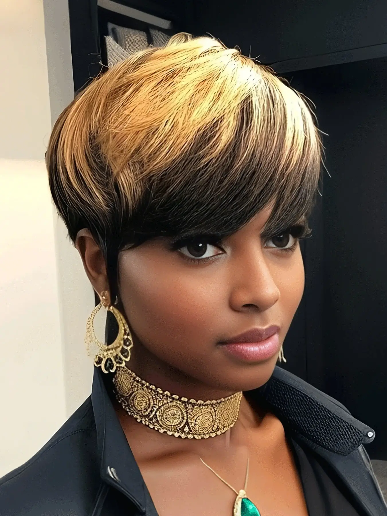 Burgundy Red 613 Highlight Short Straight Pixie Bob Wig With Bangs 100% Brazilian Virgin Remy Human Hair Glueless Non Lace Front Wig Natural Hairline Soft Smooth Wear Resistant Daily Styling For Black Women