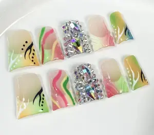 Velvetglam Luxe LLC Handmade Press On Nails Rhinestone Design Glossy Long Lasting Water Resistant Chip Proof Reusable Luxury Nails