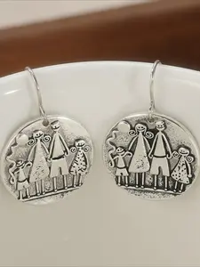 1 Pcs Vintage-inspired Copper Pendant Necklace Featuring Hand-carved Family Motifs, Paired with Unisex Earrings—the Perfect Accessory for Everyday Wear and Special Occasions.