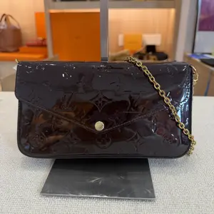 Pre-owned Louis Vuitton Vernis Pochette Felicie Chain Wallet