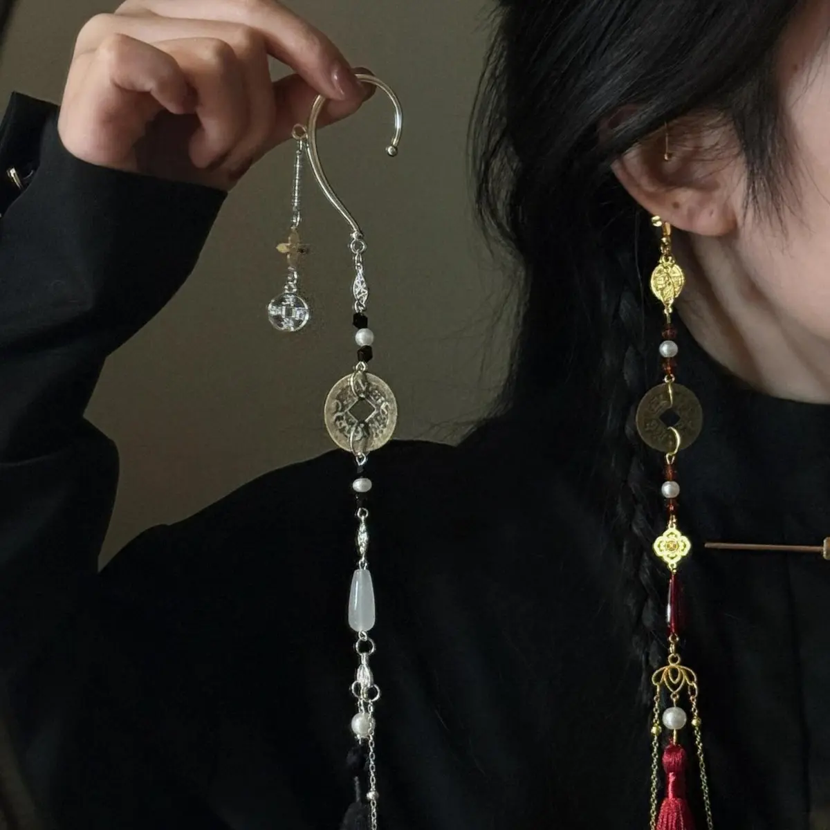 Hanfu Style Copper Coin Earcuff with Long 44cm Tassel Chain, Non-Pierced Clip-On Jewelry, Unisex Ancient-Inspired Accessory