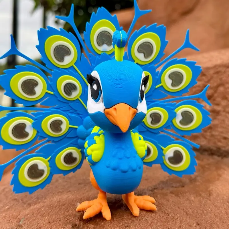 3D Printed Articulated Peacock – Colorful Flexible Peacock Desk Decor
