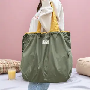 Fashion Geometric Print Drawstring Shoulder Bag Large-capacity Polyester Tote with Multiple Pockets Portable Foldable Travel & Gym Bag for Women Red Black Grey