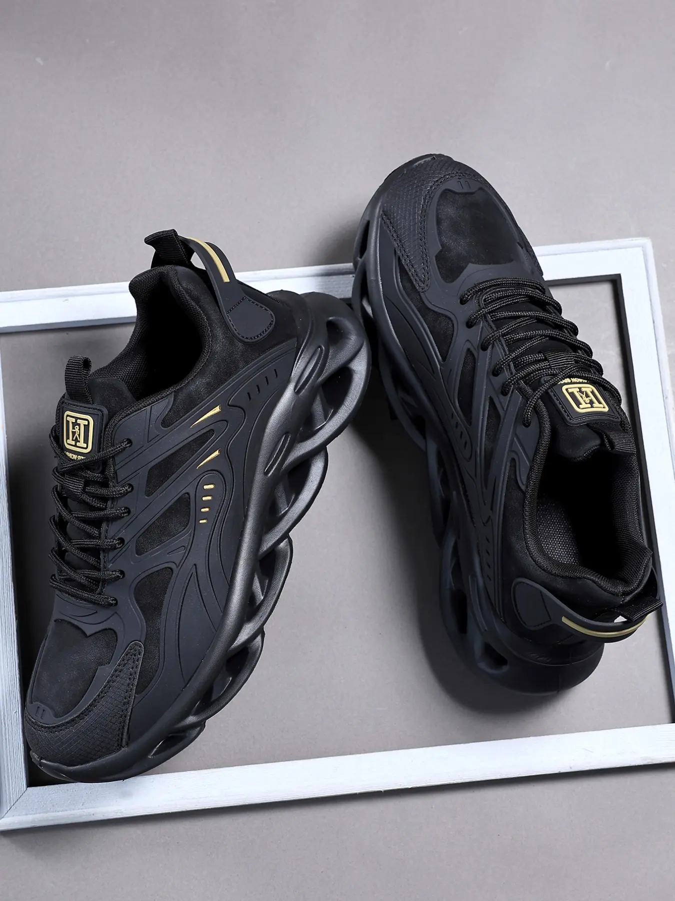 Men's Gold Tech Sneakers, Futuristic Skeleton Design, Cloud-Like Soft Sole Shock Absorption, Ideal for Commuting and Weekend Travel