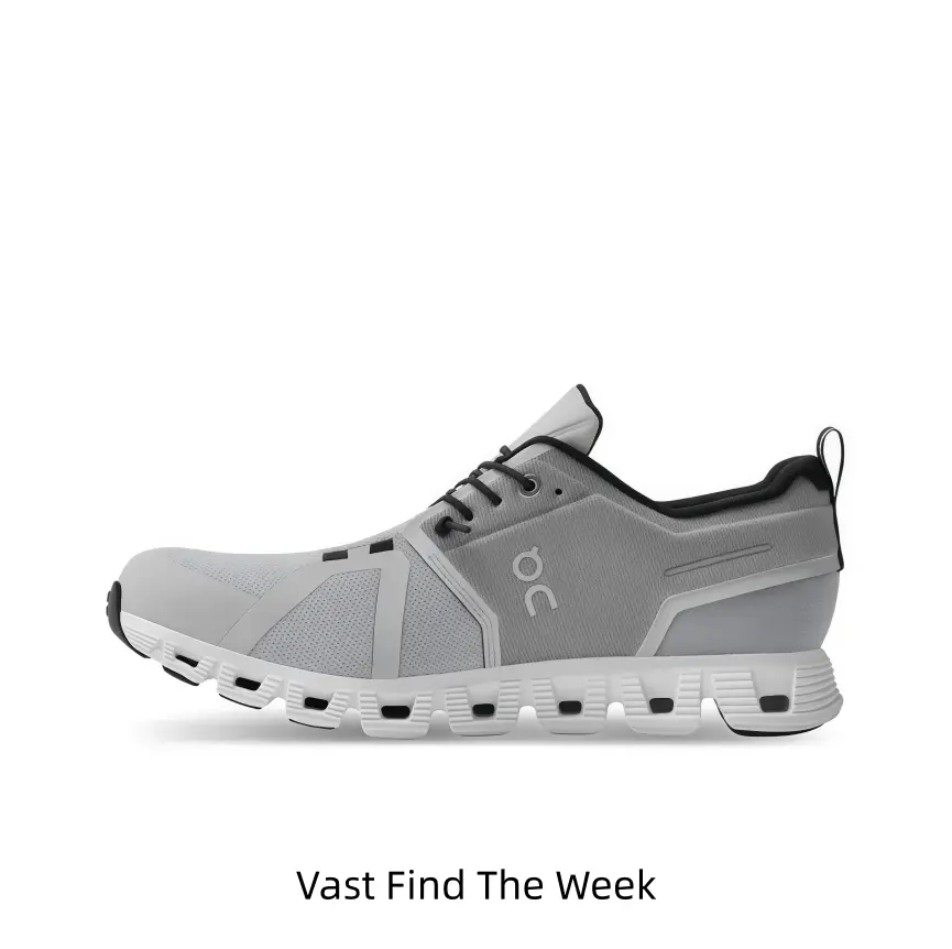 Soft cushioned sole trainers, bring cloud-like soft stepping feeling when moving