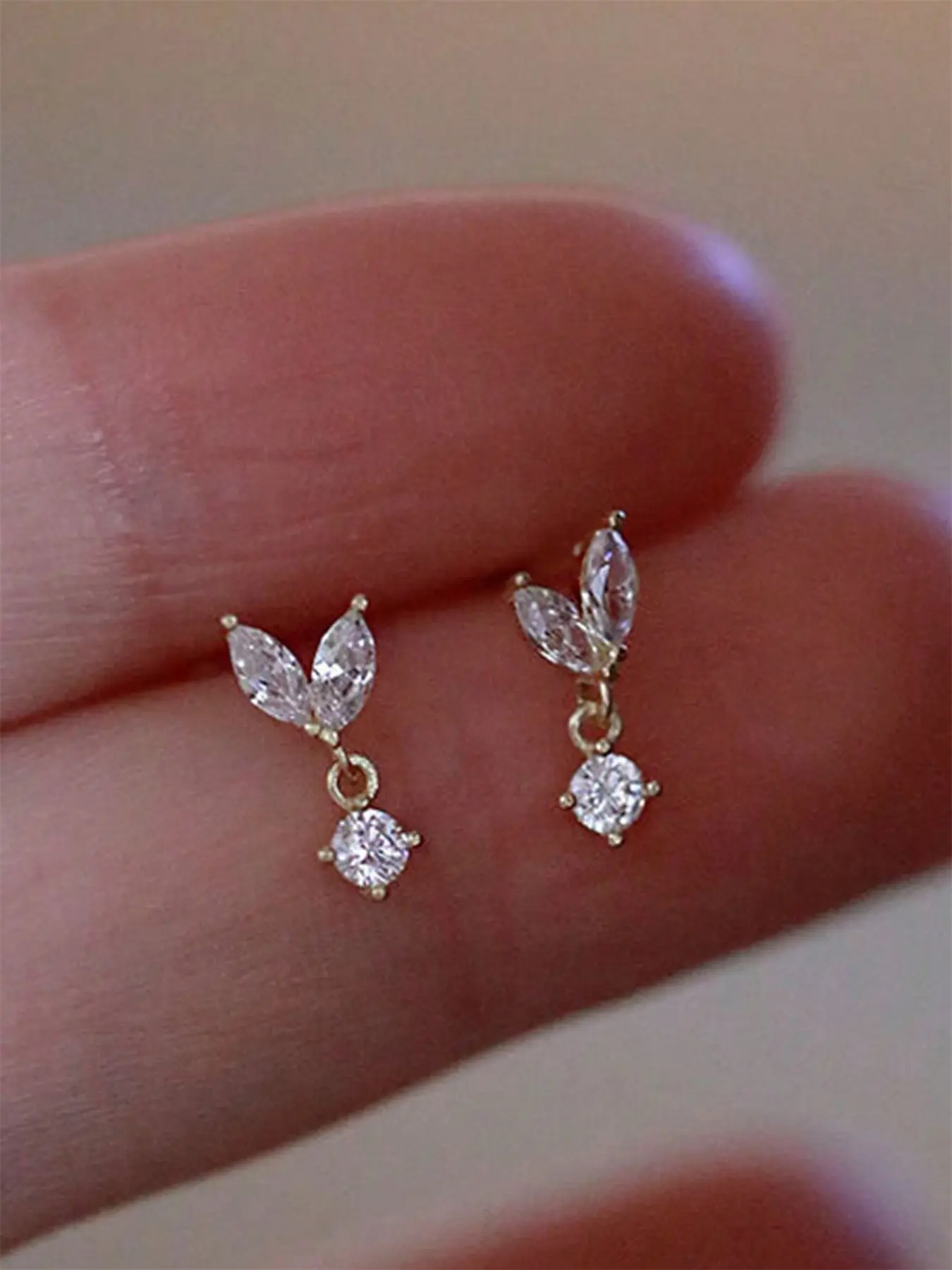 1 Pair Pretty Cubic Zirconia Drop Earrings For Women Bridal Drop Earrings Bride Earrings For Wedding Engagement Anniversary Party Jewelry Valentine's Day Gift